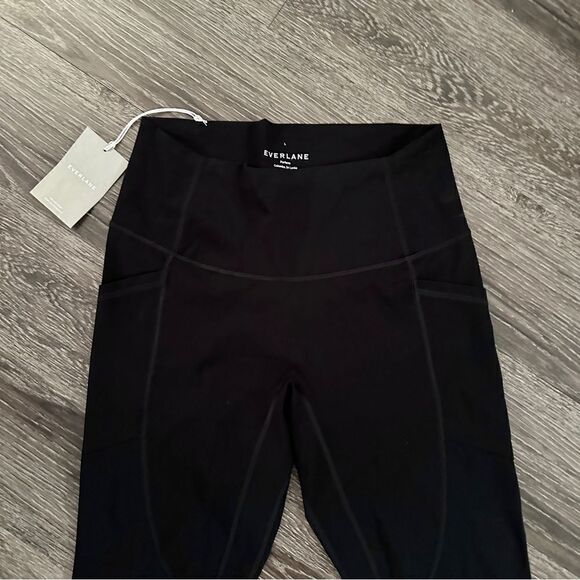 Everlane The Perform Pocket Legging - Picture 2 of 5